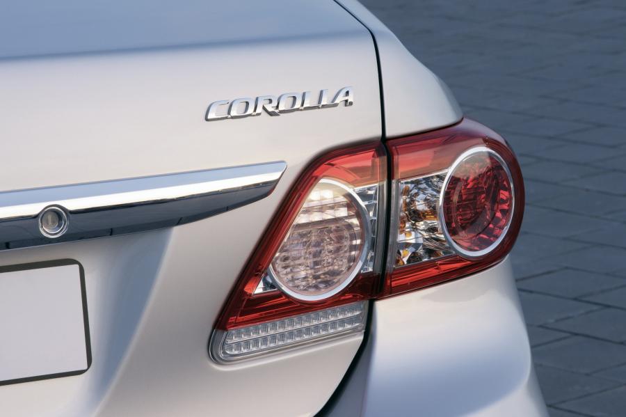  Toyota Corolla 2011 года  (фото 9 из 76)